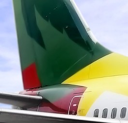 Leitwerk einer Boeing 737 von Camair-co: Rechnungen bleiben unbezahlt.