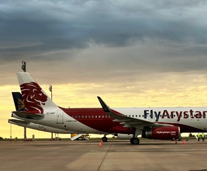 Jets von Air Astana und Fly Arystan: Konkurrierende Schwestern