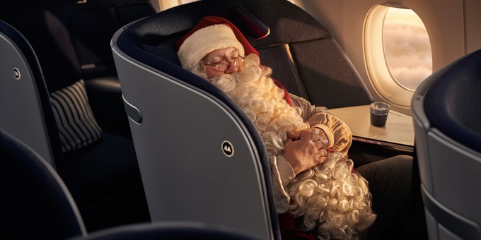 Finnair ist auch die offizielle Airline des Weihnachtsmannes, der der Legende nach in Rovaniemi lebt.