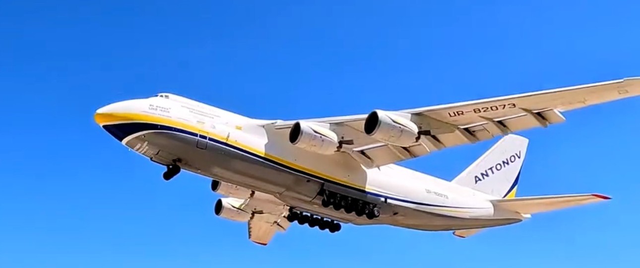 Die Antonov An-124 direkt nach dem Start in Kyiv: Flog unbeschadet nach Deutschland.