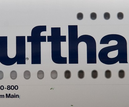 Detail eines Airbus A380 von Lufthansa: Viele Flugbegleiter fliegen derzeit kaum.