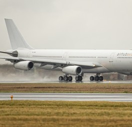 Airbus A340 von Airhub Airlines: Der erste Langstreckenflieger.