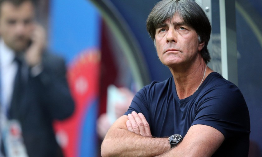 Der deutsche Bundestrainer Jogi Löw: Womit hebt er ab dem Achtelfinale der Europameisterschaft ab?