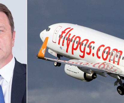 Düsseldorfs Airport-Chef Thomas Schnalke und ein Jet von Pegasus Airlines: Es gibt gewaltig Ärger.