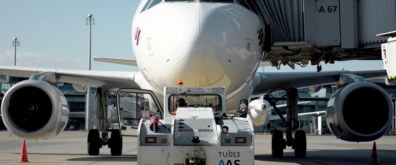 Pushback-Fahrzeug von AAS in Zürich: Rückzug möglich.