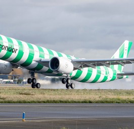 Abflug: Condors Airbus A330-900 mit dem Testkennzeichen F-WWCX ...