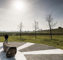 Denkmal für die Opfer des Poldercrashs: Neun Menschen starben beim Unglück.