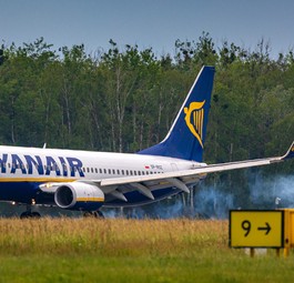 Flugzeug von Ryanair: Nicht nur Kürzungen in Deutschland.