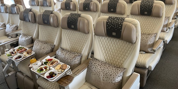 Die neuen Premium Economy  Sitze.