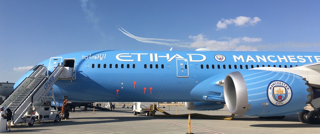 Boeing 787-9 von Etihad im Manchester-City-Design: Die Partnerschaft hat Folgen.