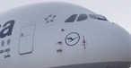 Lufthansas Airbus A380 mit dem Kennzeichen D-AIMM: Der zweite Rückkehrer.