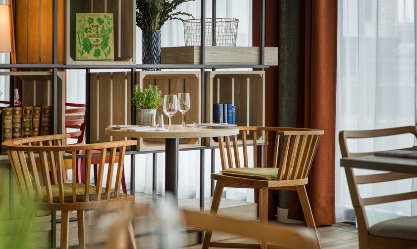 Übernachtung mit Stil und in Flughafennähe: IntercityHotel Geneva