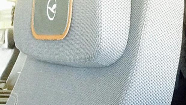 Die Sitze der Premium Economy lassen sich leider nicht wirklich weit nach hinten verstellen. Ein klares Minus.