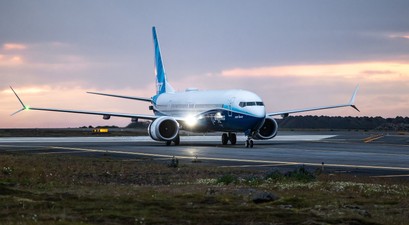 boeing 737 max 10 island