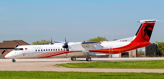 The first of six new De Havilland Canada Dash 8-400.