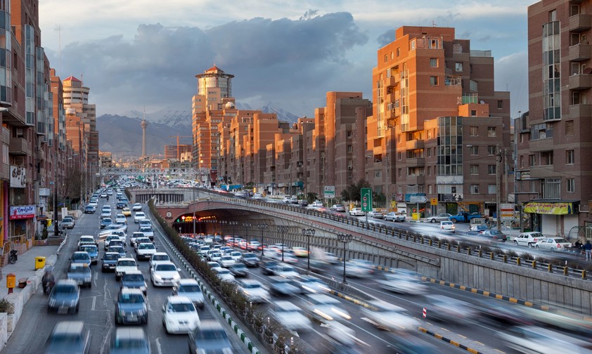 Teheran: Die iranische Hauptstadt ist mit Lufthansa erstmal nicht zu erreichen.