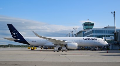lufthansa airbus a350 900 d aixv muc (1)