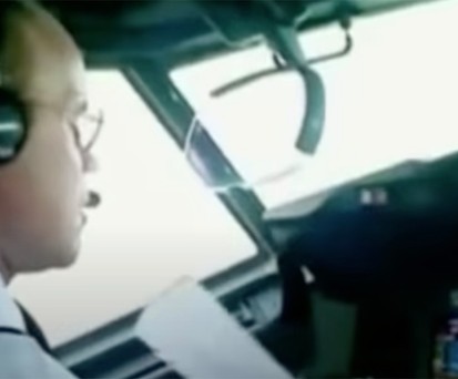 Was passiert, wenn Piloten das Cockpitfenster nicht schließen?