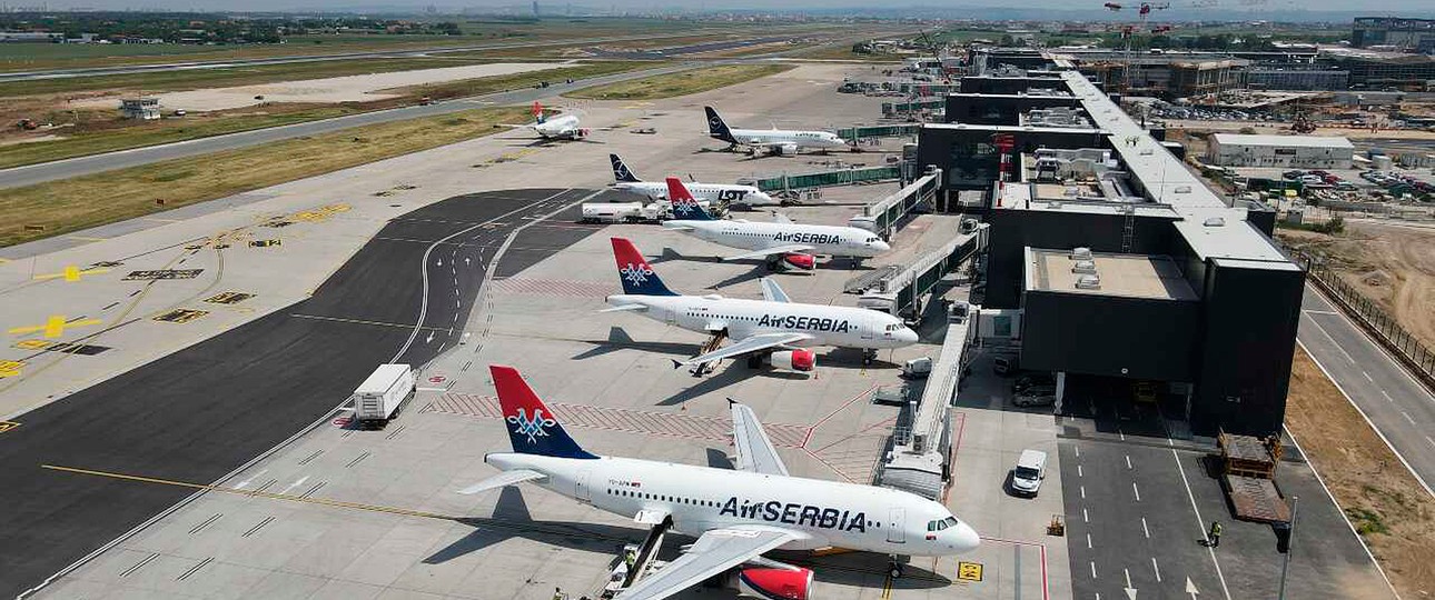 Flughafen Belgrad: Ausbau und Ausbaupläne.