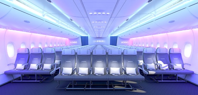 In der Economy Class auf dem Unterdeck sollen nebeneinander elf Sitze in einer 3-5-3-Konfiguration stehen. Airbus schafft so Platz für 23 zusätzliche Sitze.