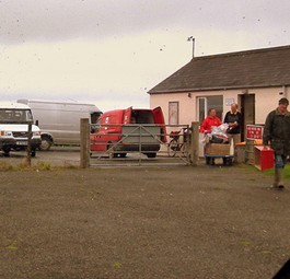 Flughafen von Papa Westray: Regelmäßige Flüge.