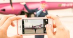 Flugbegleiterin von Azul: Die brasilianische Airline ist künftig auch ein wenig chinesisch.