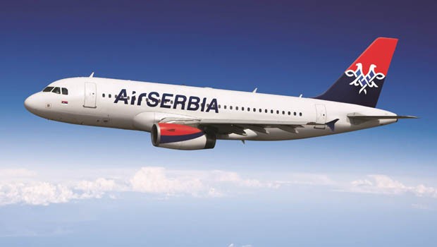Im Juli 2013 stieg Etihad bei der serbischen JAT ein. Die Golfairline repositionierte sie als Air Serbia.