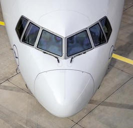 Boeing 777F, hier von Lufthansa Cargo: Das Modell erfüllt die internationalen Vorgaben auch 2027 nicht mehr. 