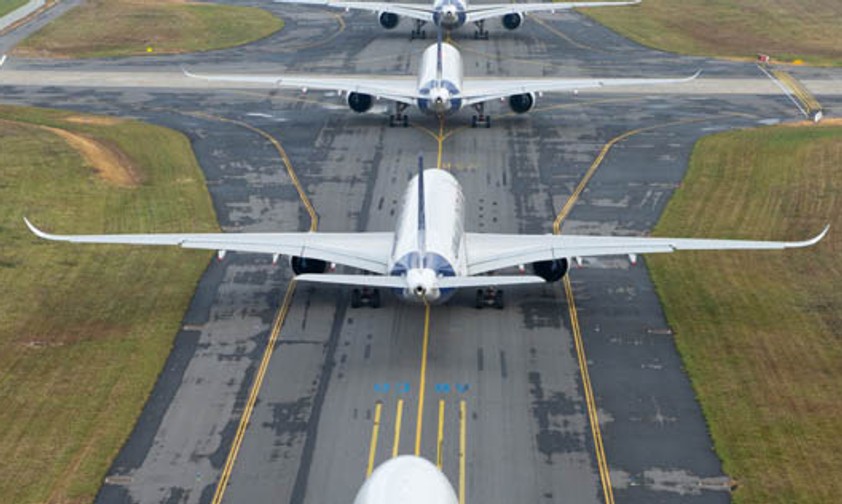 A350 auf dem Weg zum Start: Sunline setzt auf den Flugzeugtyp.