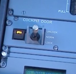 Seit 9/11 ist die Cockpit-Tür dreifach gesichert.