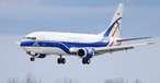 Erste Boeing 737-400F von Cargologict Germany: Betriebserlaubnis fehlt noch immer.