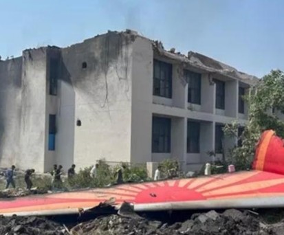 Trümmer von Air-India-Flug AI171: Was führte zum Absturz.