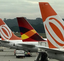 Zwei Jets von Gol und in der Mitte einer von Avianca: Jetzt Partner.