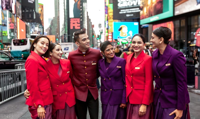 Cabincrew von Air India in New York: Wer zu dick ist, fliegt raus.