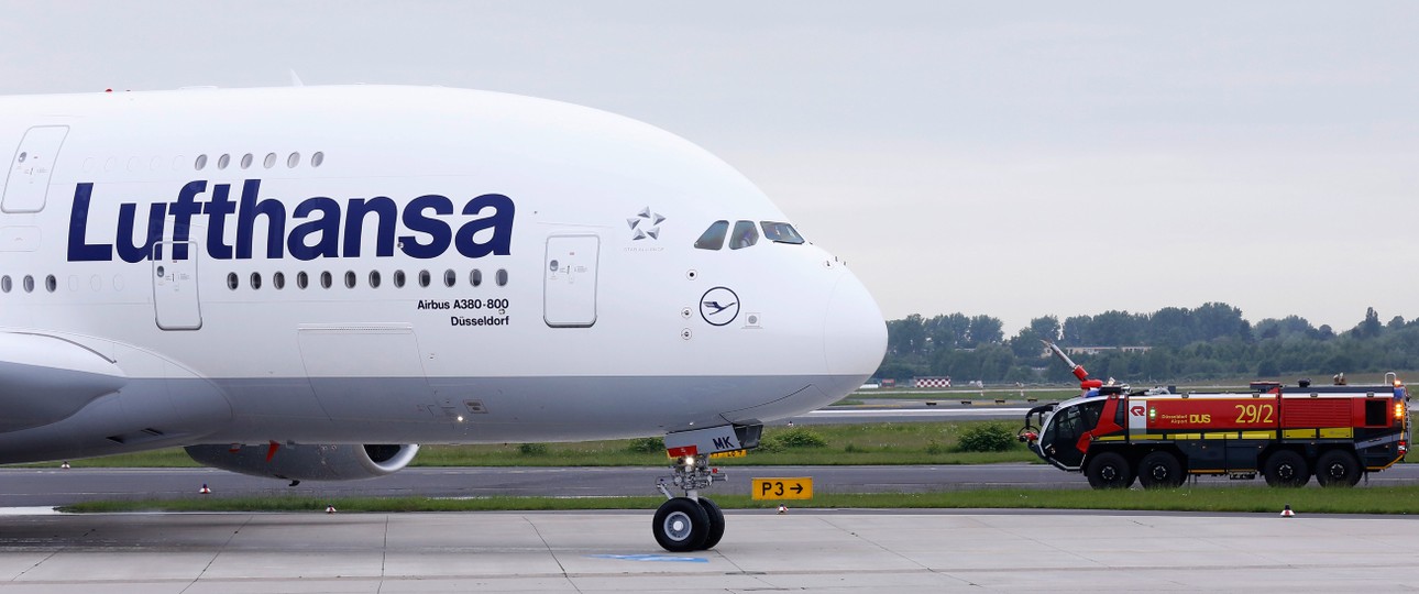 Lufthansas Airbus A380 mit dem Kennzeichen D-AIMK bei seiner Taufe auf den Namen Düsseldorf im Jahr 2014: Hebt bald wieder ab.