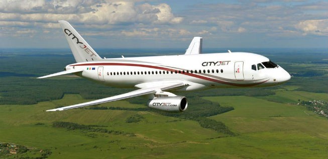 Superjet in den Farben von City Jet: Die Airline ist zuversichtlich.