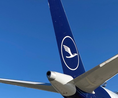 Leitwerk eines Airbus A350 von Lufthansa: Im Februar auf Falkland zu Gast.