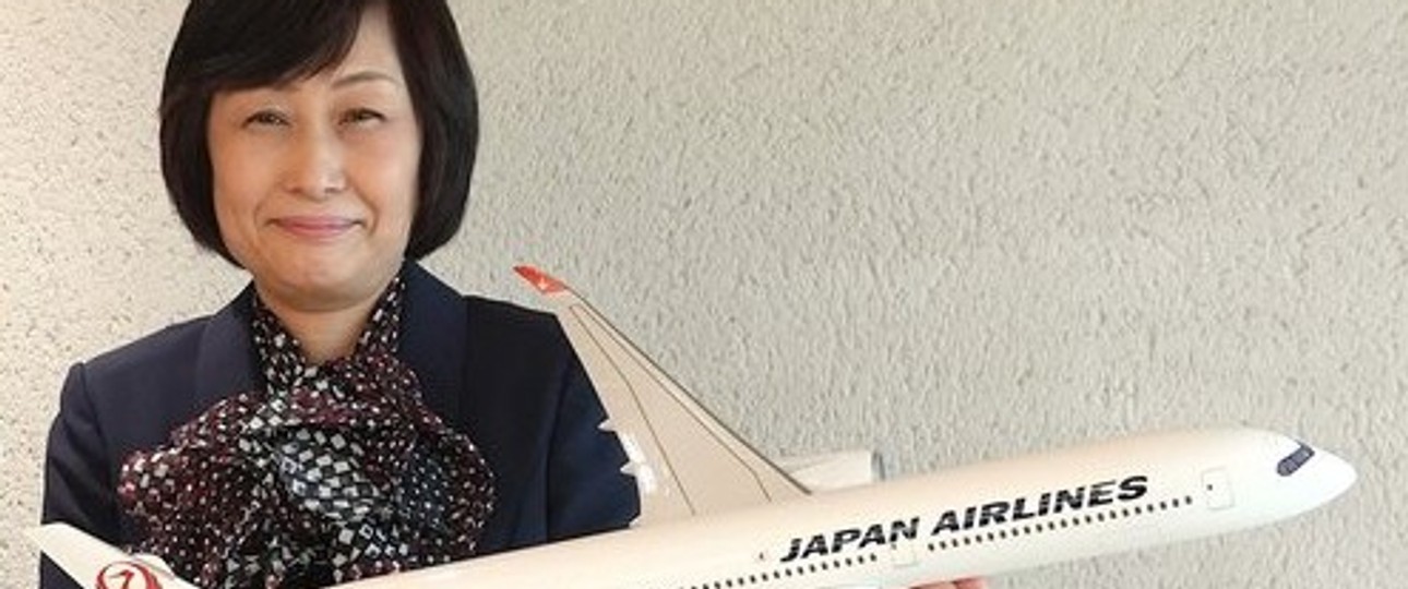 Mitsuko Tottori, Präsidentin und Gruppenchefin von JAL: Erneut Gehaltskürzung.