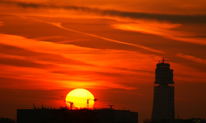 Flughafen Wien: Im Sommer soll die Sonne wieder aufgehen.