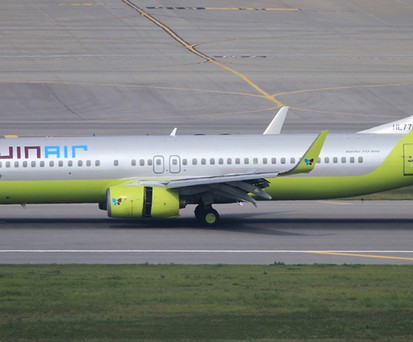 Boeing 737 von Jin Air: Die Airline wird mit zwei Konkurrenten fusioniert.
