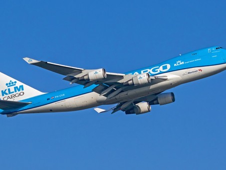Boeing 747 F von KLM: Am. 2. Oktober brachte sie ein A330-Triebwerk nach Bonaire.