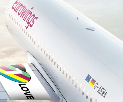 Virtuelles Zeichen: Eurowings-Jet mit One-Love-Binde.