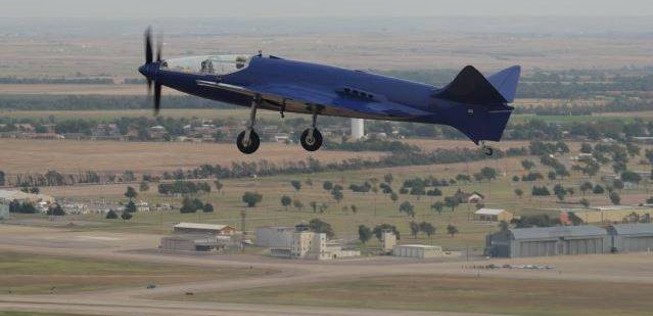 Der Bugatti 100P beim Test im Oktober 2015. Im August 2016 ist der Nachbau abgestürzt.