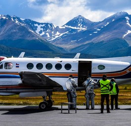 Die Beechcraft King Air 100 von Aerovías Dap wird untersucht: Etwas fehlt dem Flieger ...