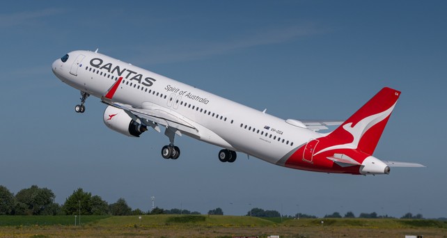 qantas airbus a321 xlr