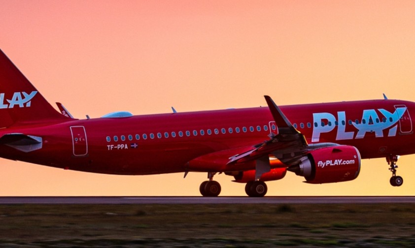 Flieger von Play: Ab Juni in Düsseldorf zu sehen.