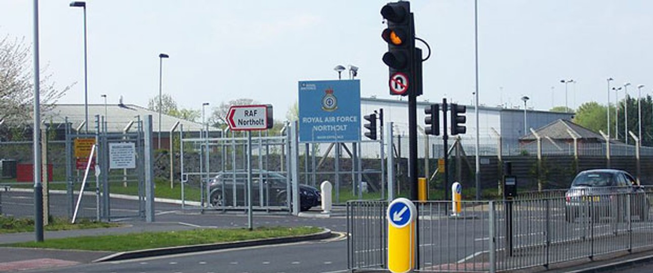 Starten und landen hier bald Passagierflugzeuge? Flybe will künftig die Airbase Northolt anfliegen.