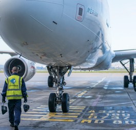 Flugzeug am Flughafen Lissabon: Treibstoff kann nicht mehr geliefert werden
