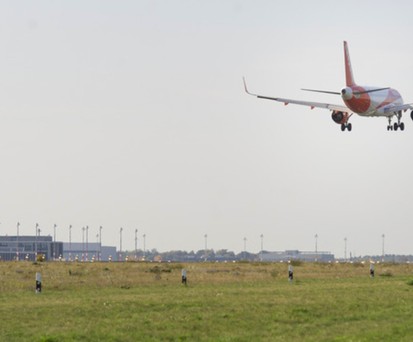 BER Airport to be inaugurated with a parallel landing.