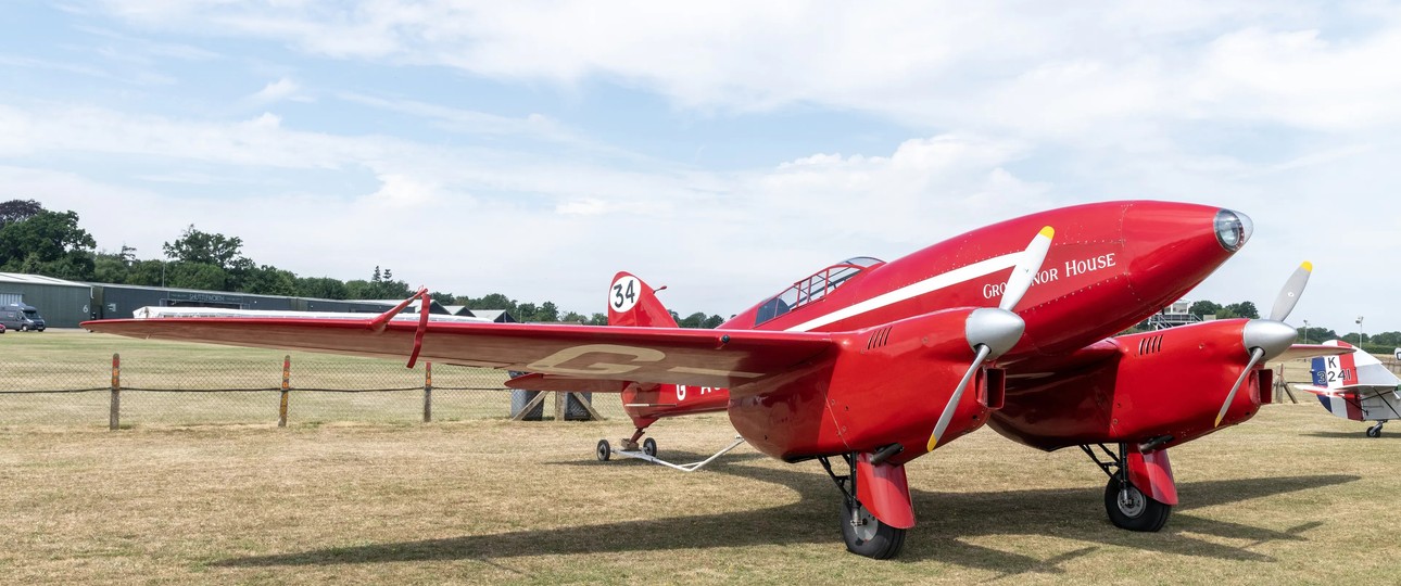 Die de Havilland DH.88 Comet mit der Kennung G-ACSS vor dem Unfall: Mittlerweile stark beschädigt.